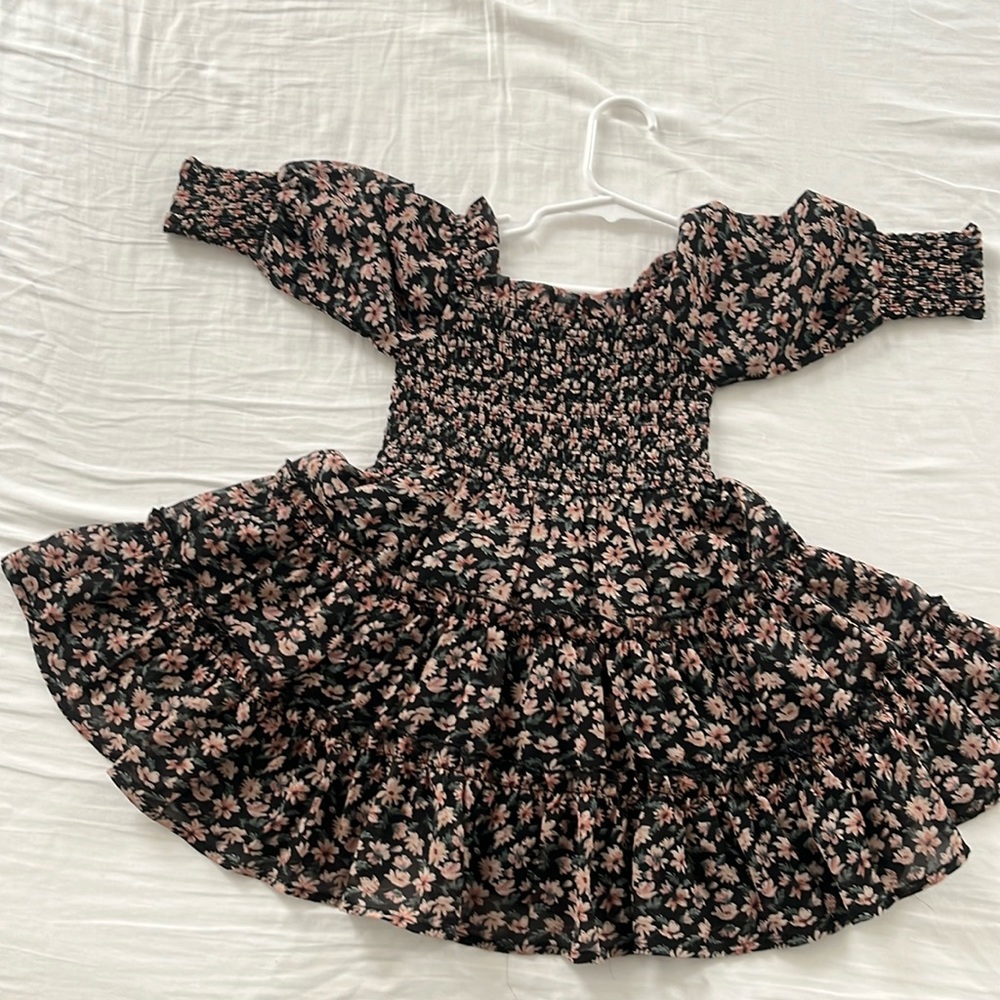Wore this dress once  for a family photo shoot. Very cute dress.